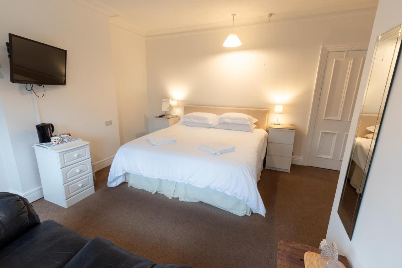 Prospect House Hotel Уитби Екстериор снимка